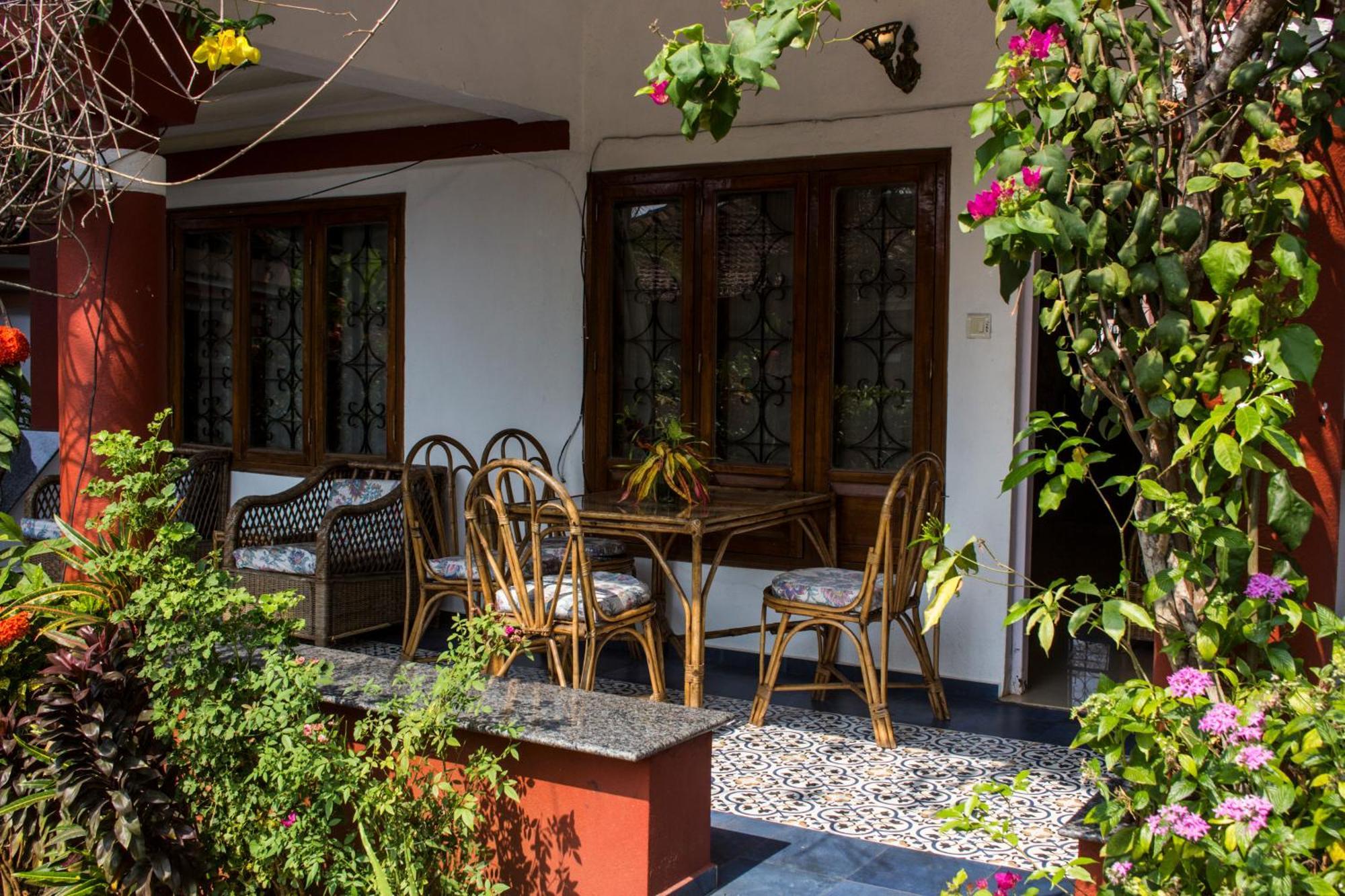 Shikara Beach Resort Cavelossim Εξωτερικό φωτογραφία